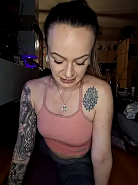 Snapshot of hannah_storm04 chatting on February 10, 2025, 9:58 pm hannah storm04 online show from February 10, 2025, 9:58 pm