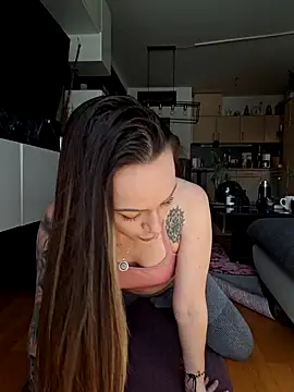 Snapshot of hannah_storm04 chatting on February 3, 2025, 12:14 pm hannah storm04 online show from February 3, 2025, 12:14 pm