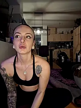 Snapshot of hannah_storm04 chatting on February 18, 2025, 9:31 pm hannah storm04 online show from February 18, 2025, 9:31 pm