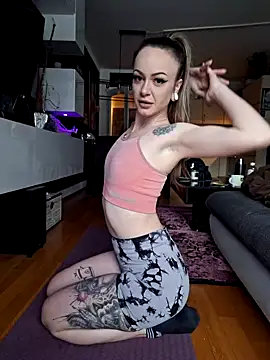 Snapshot of hannah_storm04 chatting on January 31, 2025, 12:07 pm hannah storm04 online show from January 31, 2025, 12:07 pm