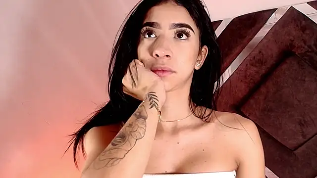 Snapshot of sara_lopee1 chatting on October 9, 2025, 11:55 am sara lopee1 online show from October 9, 2025, 11:55 am