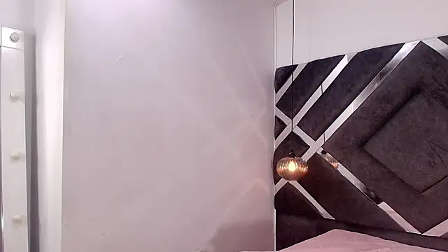 Snapshot of sara_lopee1 chatting on September 25, 2025, 12:00 pm sara lopee1 online show from September 25, 2025, 12:00 pm