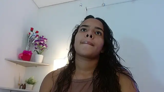 Roxy Stonee online show from October 6, 2025, 7:25 pm