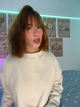 Snapshot of chloe_rockss_ chatting on October 7, 2025, 9:05 pm chloe rockss  online show from October 7, 2025, 9:05 pm