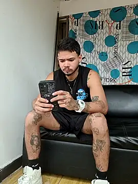 Niick01  online show from October 18, 2025, 3:58 pm