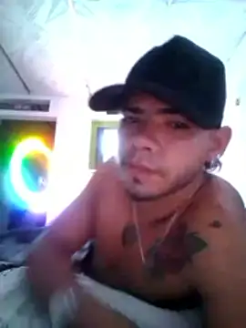 Niick01  online show from April 13, 2026, 4:49 am