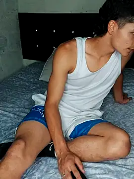 Snapshot of Young_Dominant_777 chatting on February 6, 2025, 8:45 pm Young Dominant 777 online show from February 6, 2025, 8:45 pm