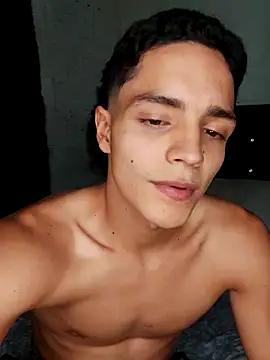 Snapshot of Young_Dominant_777 chatting on February 19, 2025, 12:46 am Young Dominant 777 online show from February 19, 2025, 12:46 am