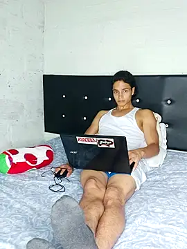 Snapshot of Young_Dominant_777 chatting on February 4, 2025, 11:27 pm Young Dominant 777 online show from February 4, 2025, 11:27 pm