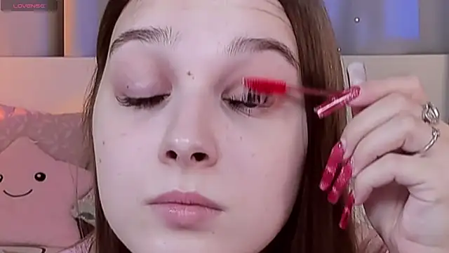 Snapshot of kaisajenner chatting on October 7, 2025, 4:52 pm kaisajenner online show from October 7, 2025, 4:52 pm