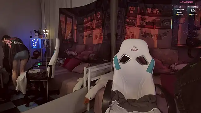 Snapshot of kaisajenner chatting on September 22, 2025, 7:20 pm kaisajenner online show from September 22, 2025, 7:20 pm