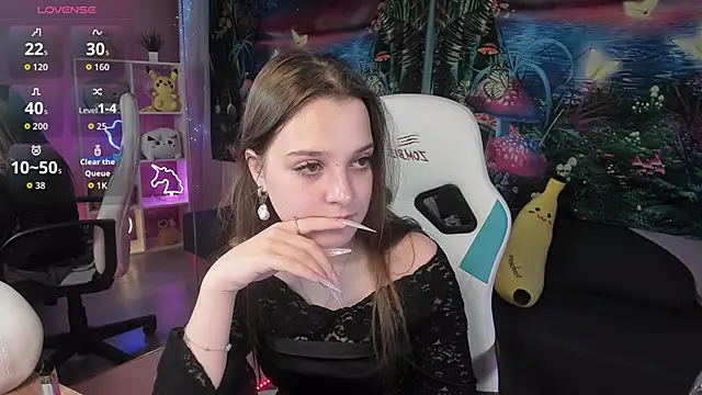 Snapshot of kaisajenner chatting on October 27, 2025, 7:15 pm kaisajenner online show from October 27, 2025, 7:15 pm