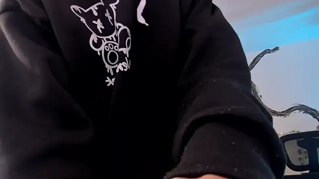 Snapshot of allicemackenzie chatting on October 10, 2025, 7:09 am allicemackenzie online show from October 10, 2025, 7:09 am