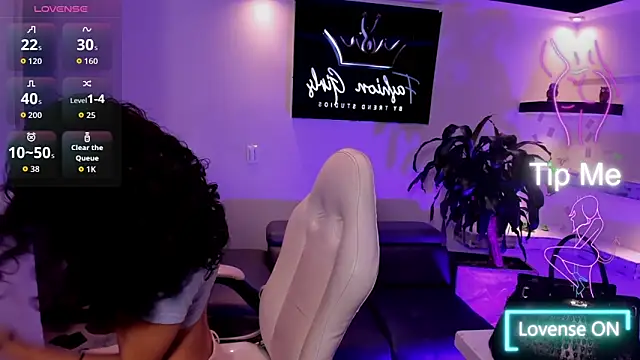 Snapshot of allicemackenzie chatting on October 11, 2025, 6:58 am allicemackenzie online show from October 11, 2025, 6:58 am