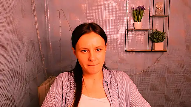 ValeriaHeart  online show from February 4, 2025, 12:44 pm