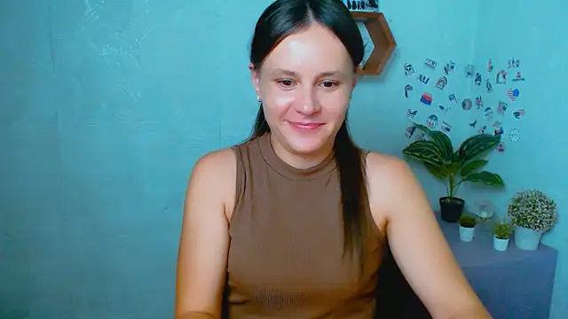 ValeriaHeart  online show from September 16, 2025, 12:17 pm