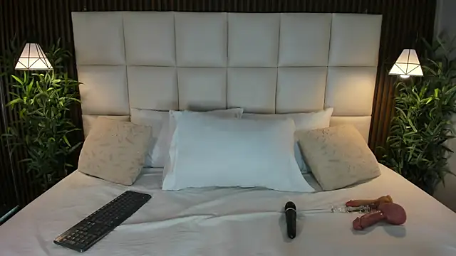 Snapshot of DashaQuinn chatting on October 17, 2025, 11:34 am DashaQuinn online show from October 17, 2025, 11:34 am