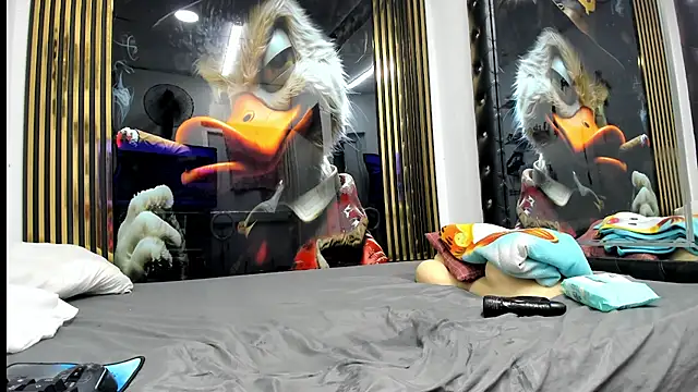 michell78sexy online show from October 4, 2025, 5:42 am