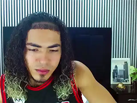 LihanJor 23 online show from September 28, 2025, 12:34 pm