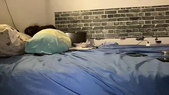 shineofcrazy online show from September 25, 2025, 12:49 am