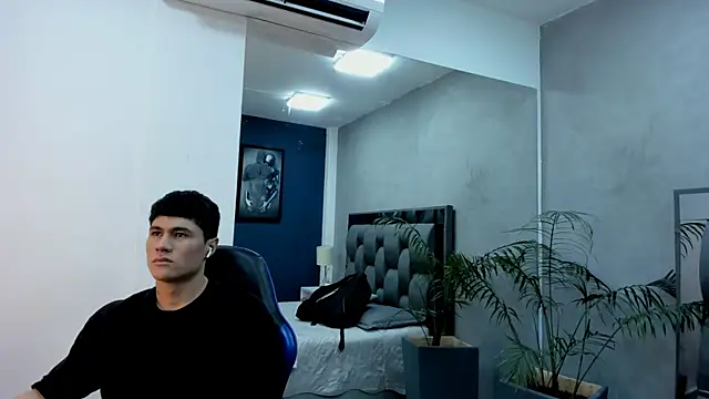 roan birkin online show from December 17, 2025, 7:41 pm