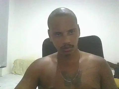 ONegodoce25 online show from May 16, 2026, 2:10 am
