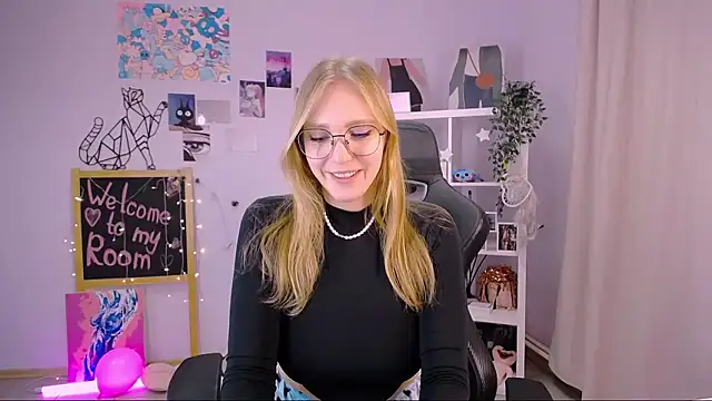 VeronicaAndersen online show from February 19, 2025, 3:16 pm