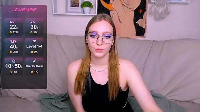VeronicaAndersen online show from March 10, 2025, 1:56 am