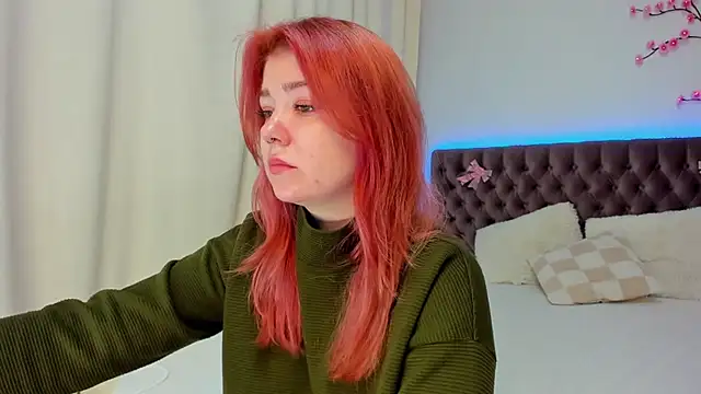 Snapshot of Ella_Mayers chatting on October 6, 2025, 12:17 pm Ella Mayers online show from October 6, 2025, 12:17 pm