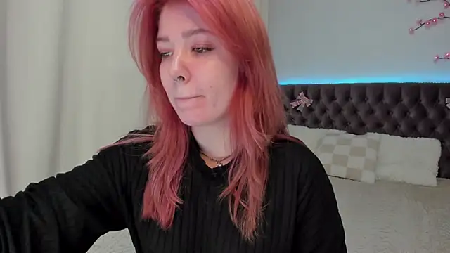 Snapshot of Ella_Mayers chatting on September 29, 2025, 5:36 am Ella Mayers online show from September 29, 2025, 5:36 am