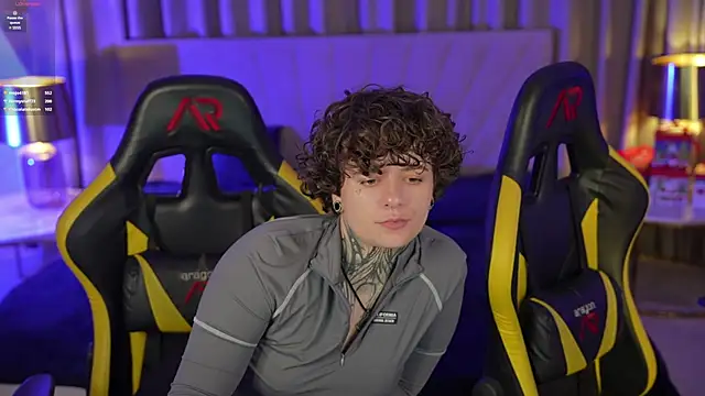 Snapshot of Adell_054 chatting on February 2, 2025, 8:19 pm Adell 054 online show from February 2, 2025, 8:19 pm