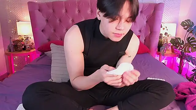 Snapshot of just_gay_ chatting on March 8, 2025, 4:39 pm just gay online show from March 8, 2025, 4:39 pm