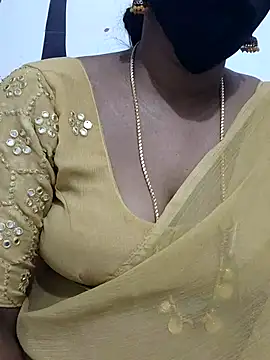 Snapshot of Tamil_Meera12 chatting on September 25, 2025, 6:47 pm Tamil Meera12 online show from September 25, 2025, 6:47 pm