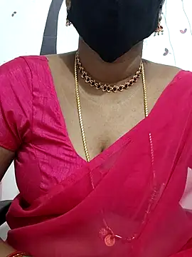 Snapshot of Tamil_Meera12 chatting on October 12, 2025, 6:26 am Tamil Meera12 online show from October 12, 2025, 6:26 am