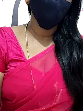 Snapshot of Tamil_Meera12 chatting on September 19, 2025, 6:28 am Tamil Meera12 online show from September 19, 2025, 6:28 am