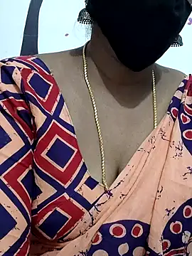 Snapshot of Tamil_Meera12 chatting on September 26, 2025, 7:37 am Tamil Meera12 online show from September 26, 2025, 7:37 am