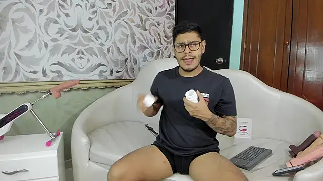 angel fetish  online show from March 20, 2025, 3:45 am