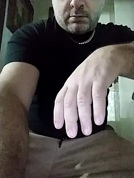 NAvoglia online show from October 24, 2025, 8:41 pm