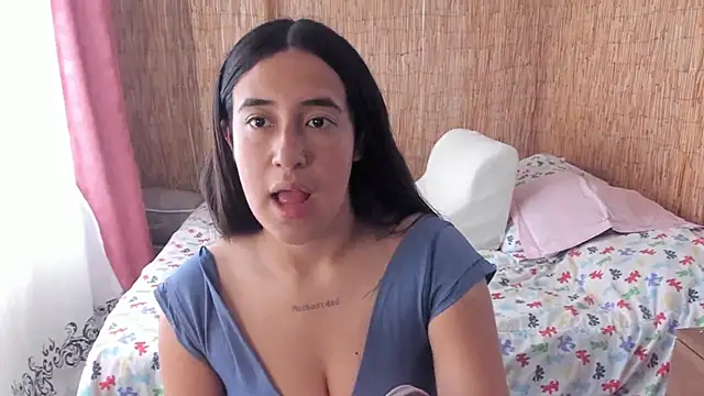 Snapshot of __leaa chatting on September 19, 2025, 6:45 pm   leaa online show from September 19, 2025, 6:45 pm