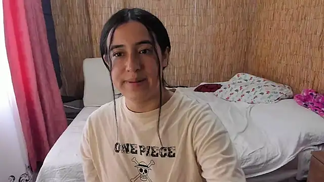 Snapshot of __leaa chatting on October 19, 2025, 8:44 pm   leaa online show from October 19, 2025, 8:44 pm