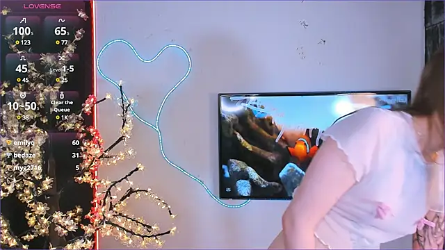 kitness sky online show from February 6, 2025, 4:36 pm