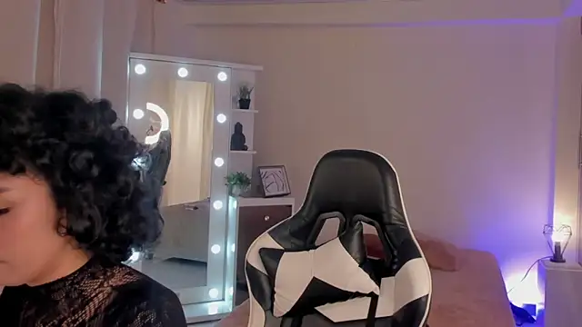 leahaltomm online show from March 15, 2025, 8:21 pm