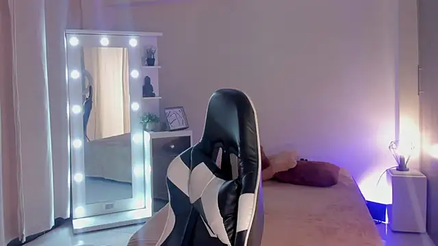 leahaltomm online show from March 9, 2025, 6:32 pm