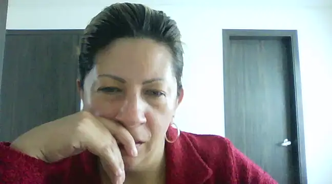 Snapshot of xxsexycutexxx chatting on February 5, 2025, 12:49 pm xxsexycutexxx online show from February 5, 2025, 12:49 pm