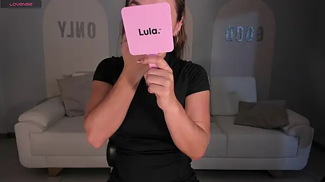 Snapshot of AmaiaHaywood chatting on October 31, 2025, 7:54 pm AmaiaHaywood online show from October 31, 2025, 7:54 pm