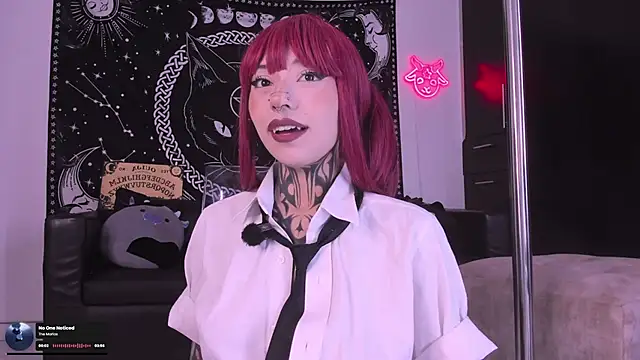 hazellwitch online show from September 11, 2025, 3:34 pm
