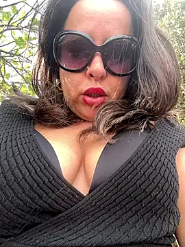 laarti online show from October 23, 2025, 12:26 pm