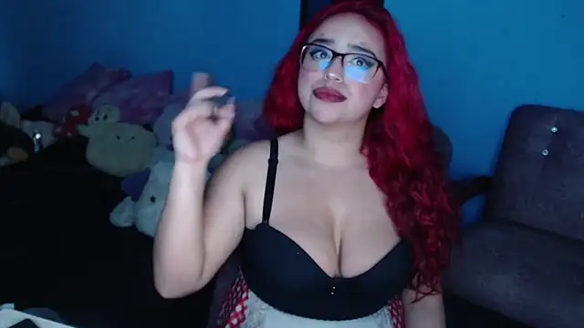 EstefyTabbo online show from February 12, 2026, 4:23 am