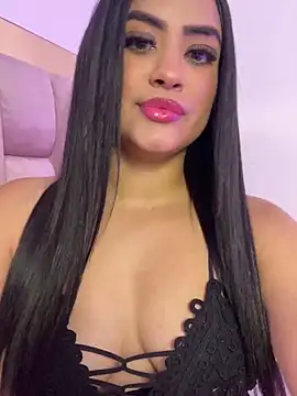 samyrosss6 online show from September 28, 2025, 8:38 pm