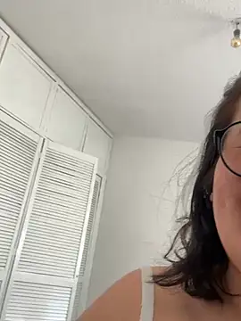 Snapshot of SweetRomina chatting on February 23, 2026, 4:07 pm SweetRomina online show from February 23, 2026, 4:07 pm